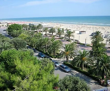 Solaris Hotel 3*